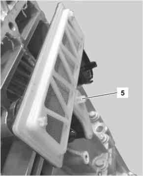 Remove/install oil pan