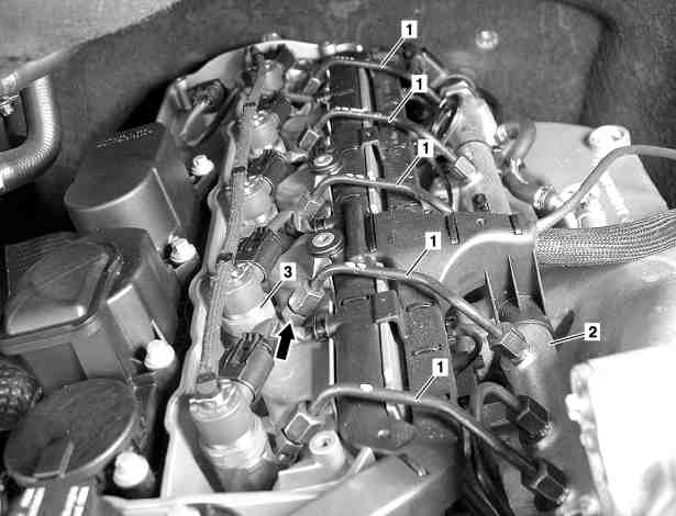 Einspritzleitungen Common-Rail Diesel Injection (CDI) aus-, einbauen