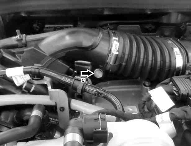 Controllare le tubazioni, i raccordi e le valvole a conduzione di gas