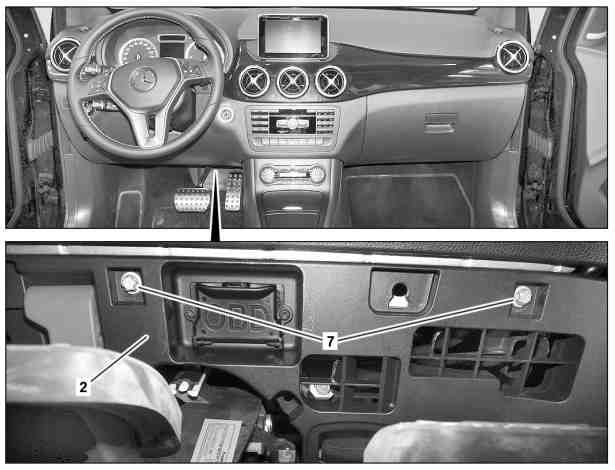 Remove/install paneling in footwell