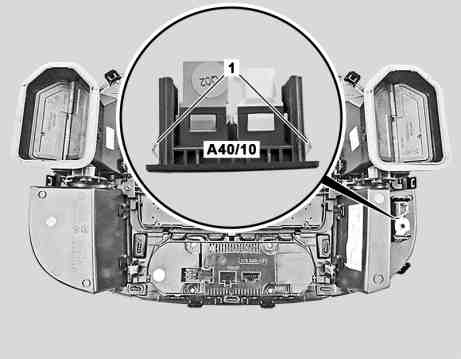 USB/AUX-Anschluss in Instrumententafel aus-, einbauen